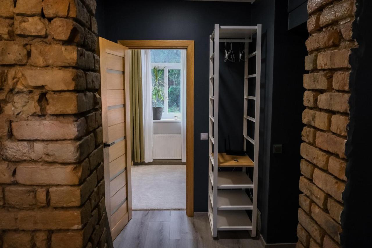 Апартаменты Silti, Atjaunoti Dzivokli Tuvu Centram - 1St Floor Рига Экстерьер фото